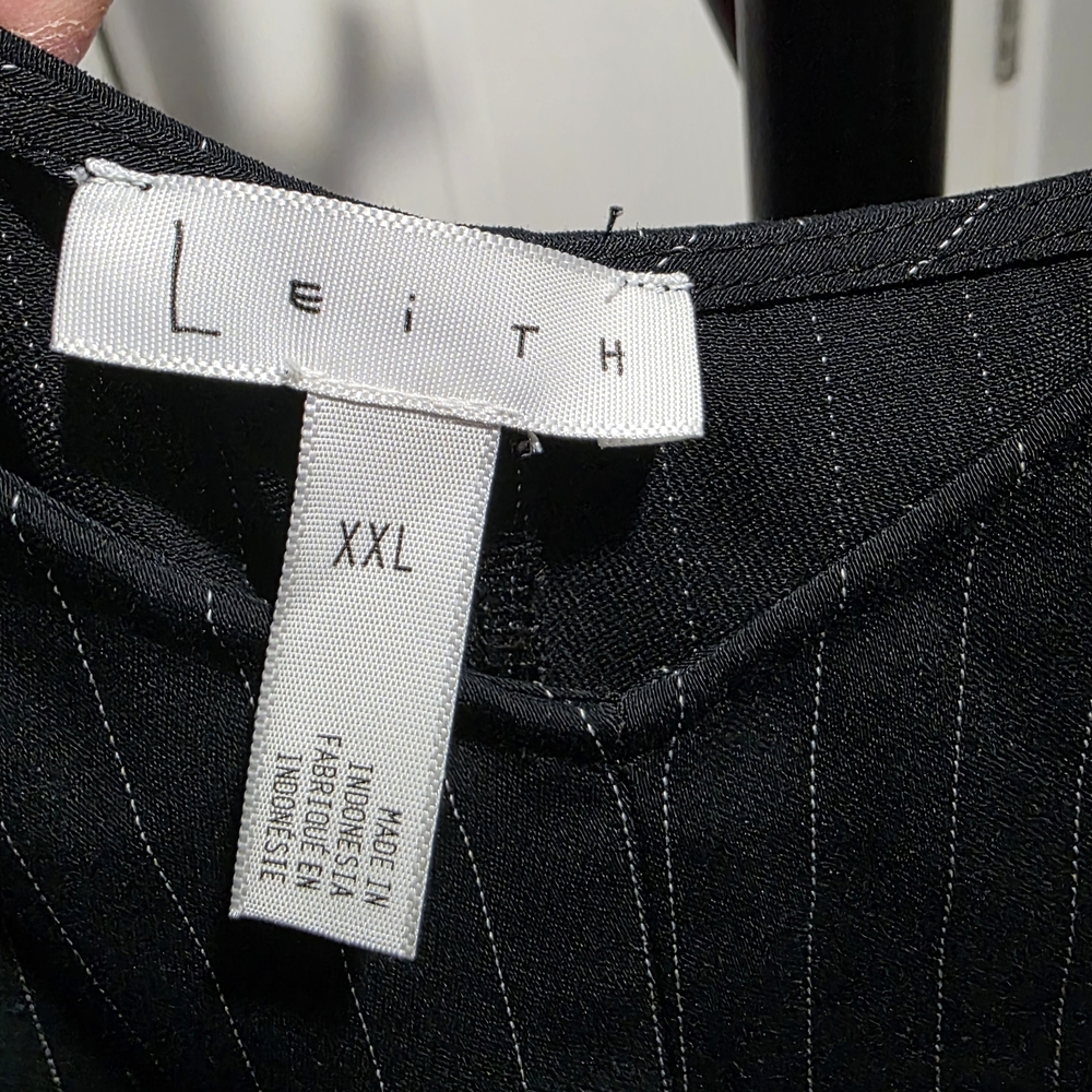 Leith Black Pinstripe Top - XXL